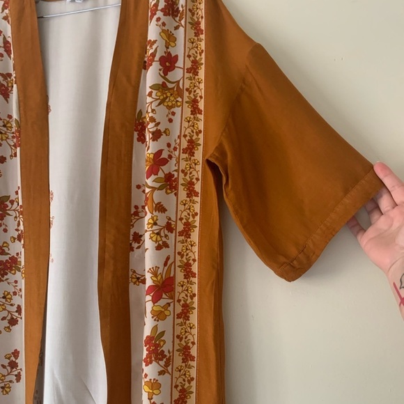 DR2 BY DANIEL RAINN Floral Border Print Duster - Picture 4 of 11